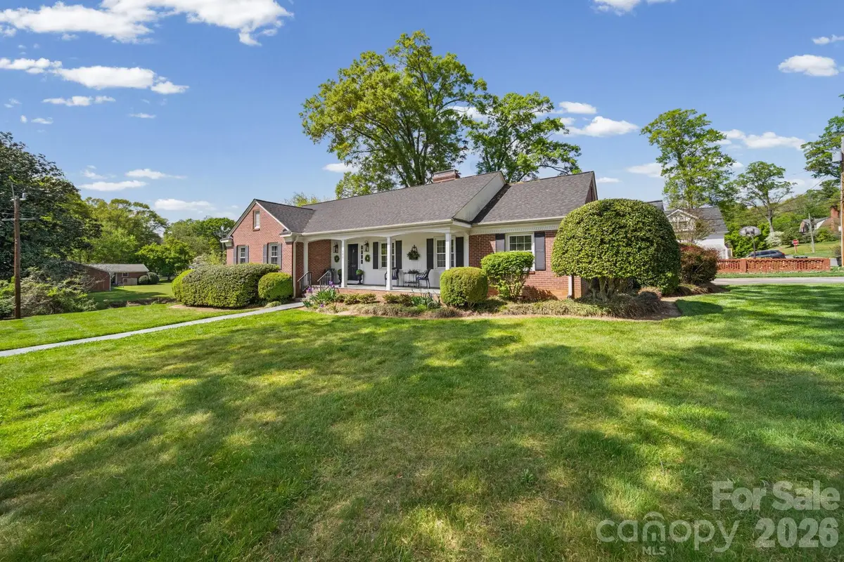 300 W 11th Avenue, Gastonia, NC 28052 - #1