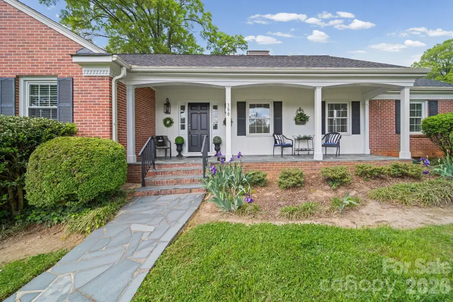 300 W 11th Avenue, Gastonia, NC 28052 - #3