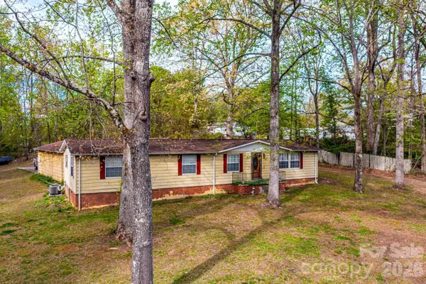 2474 Chandler Place, Granite Falls, NC 28630