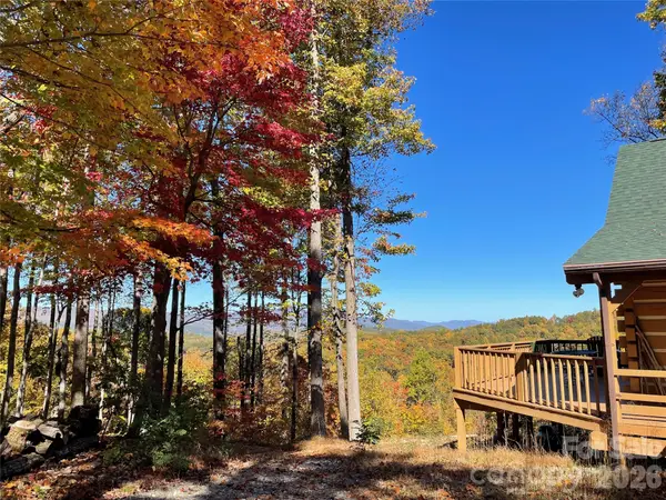 178 Tablerock Drive, Saluda, NC 28773