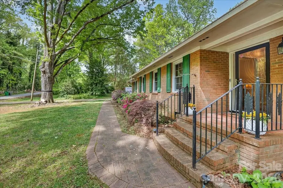 6201 Deliah Lane, Charlotte, NC 28215 - #2