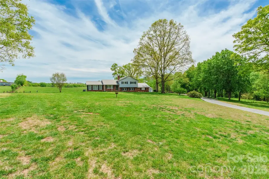 161 Springdale Lane, Cowpens, SC 29330 - #3