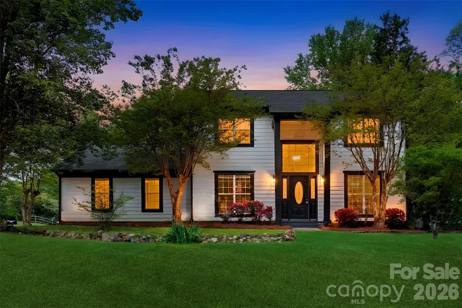 8413 Woodford Bridge Drive, Charlotte, NC 28216 - #2