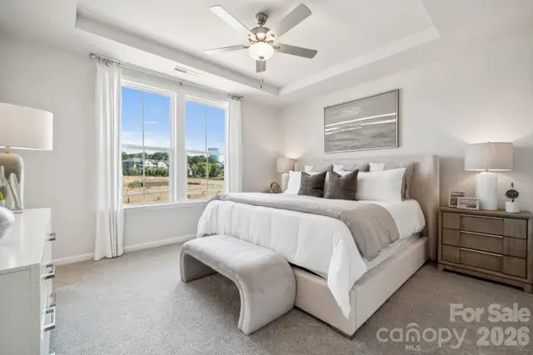 1804 Alexander Village Main Drive, Charlotte, NC 28262