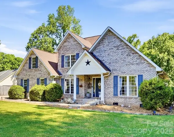 104 Ardmore Place, Mooresville, NC 28117