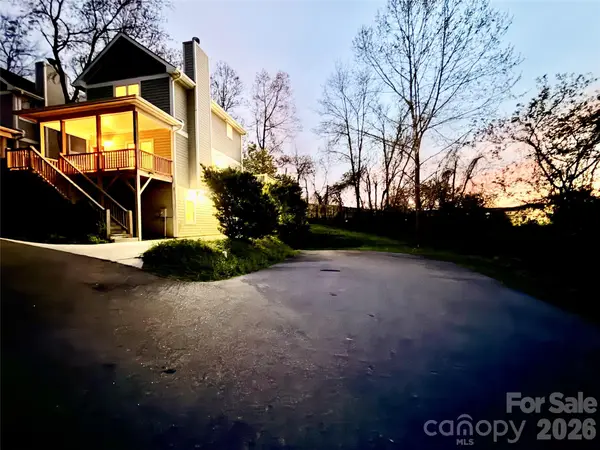 4 Cottage Court, Asheville, NC 28801