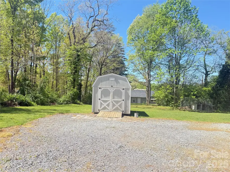 2925 Pine Street, Claremont, NC 28610 - #3