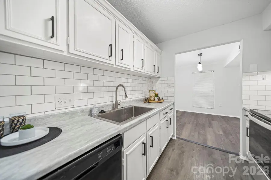 5026 Sardis Road, Charlotte, NC 28270 - #2