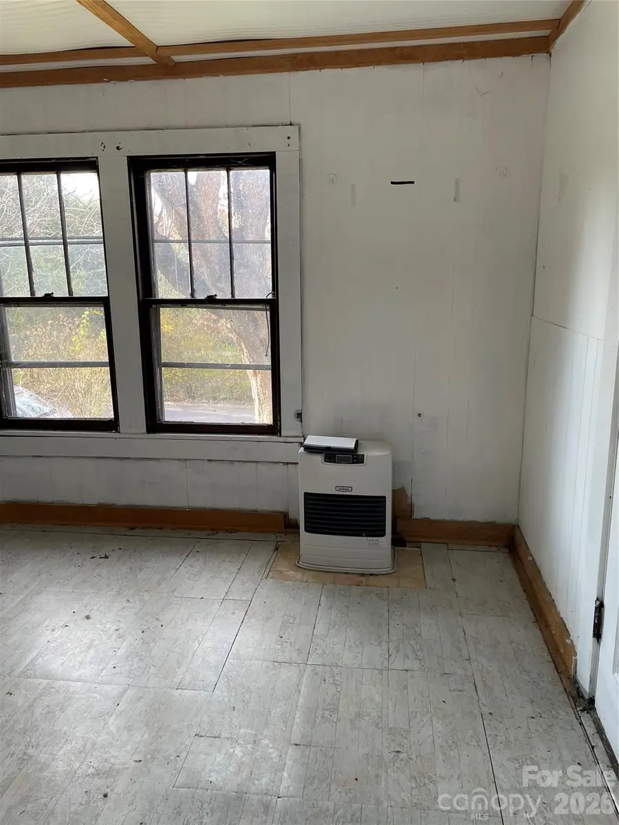 51 Holtzclaw Street, Canton, NC 28716 - #2