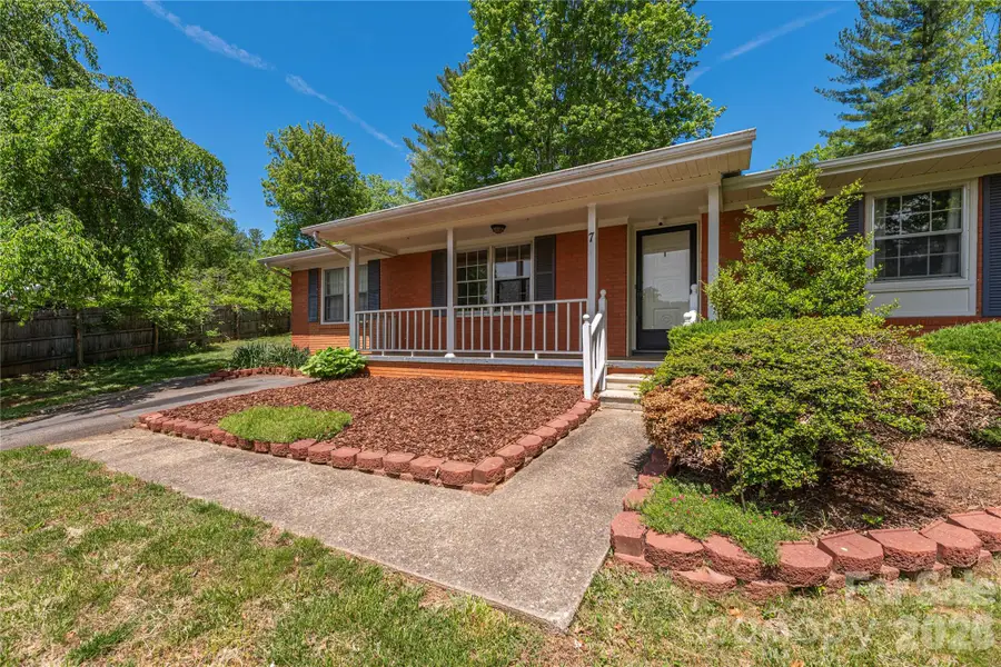 7 Crestview Court, Arden, NC 28704 - #2