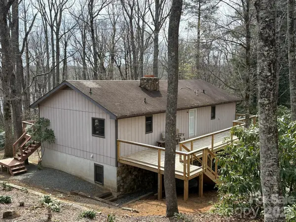 114 Lady Slipper Loop, Newland, NC 28657