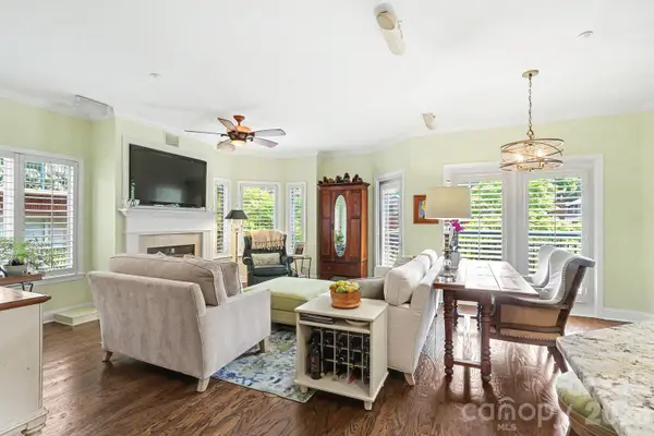 401 N Church Street #208, Charlotte, NC 28202