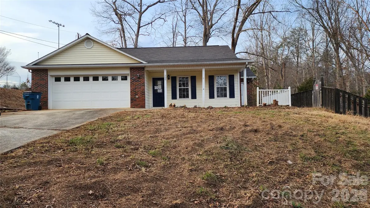 200 Park Place, Morganton, NC 28655 - #1