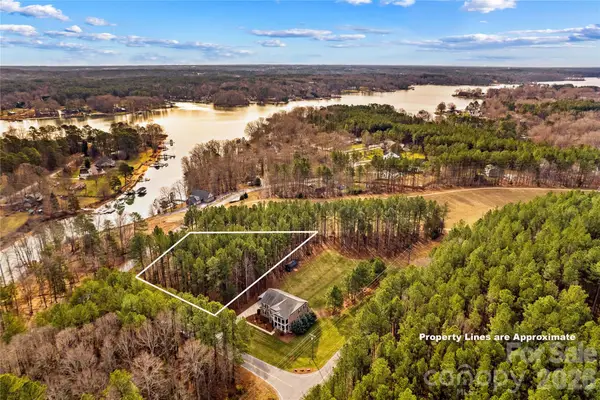 114 Dayvault Cut Road #2, Troutman, NC 28166