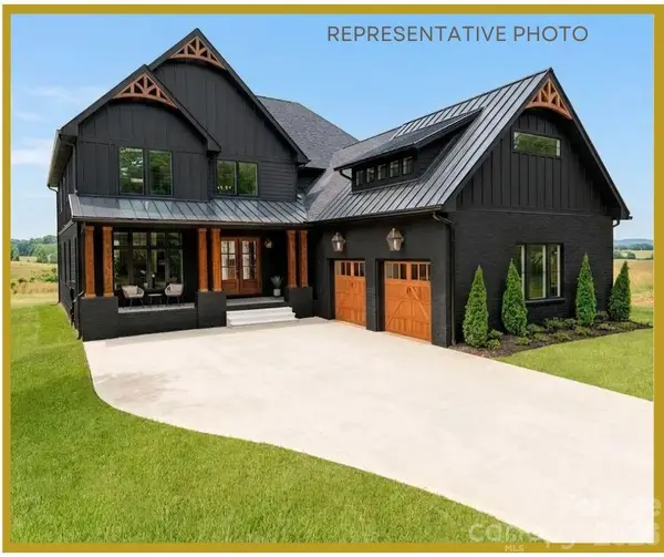 3032 Northampton Drive, Charlotte, NC 28210