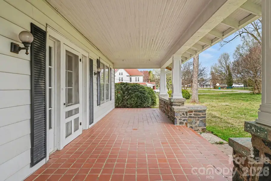 402 E Main Street, Boonville, NC 27011 - #3