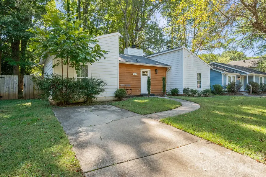 5812 Rock Hollow Drive, Charlotte, NC 28212 - #3