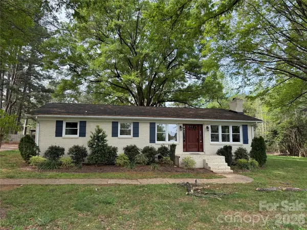 19041 Davidson Concord Road, Davidson, NC 28036