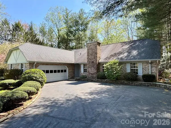 3011 N Essex Court, Hendersonville, NC 28791