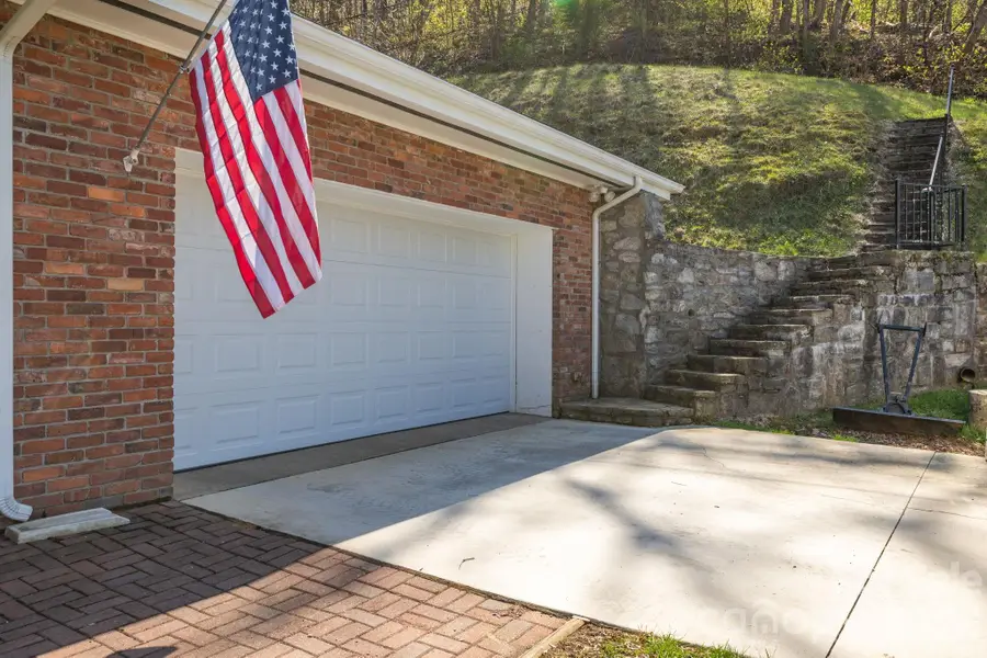 87 Rockwood Road, Waynesville, NC 28786 - #3