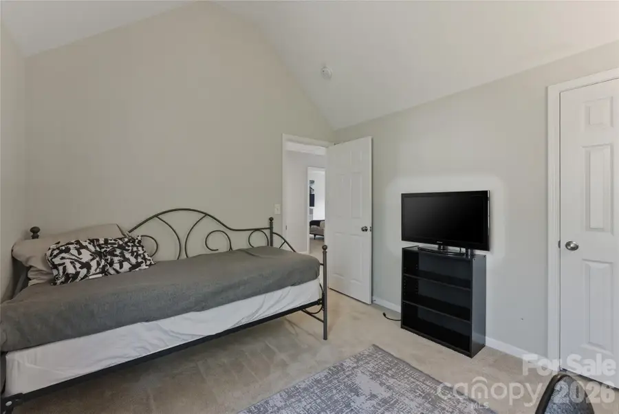 921 Grass Hollow Court, Charlotte, NC 28216 - #3