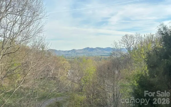 24 Sunnie Rae Lane, Candler, NC 28715