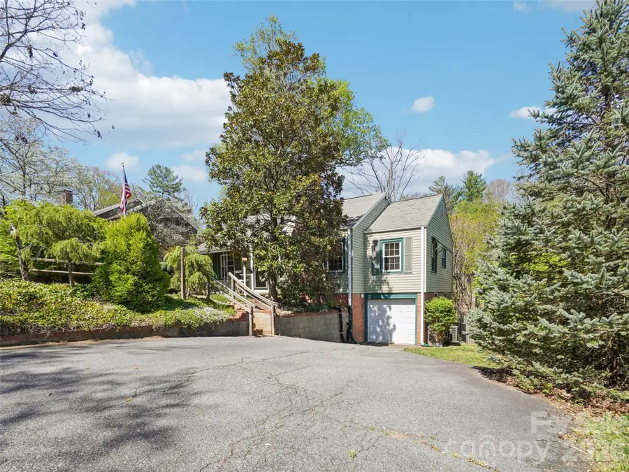 28 Kensington Drive, Asheville, NC 28805 - #2