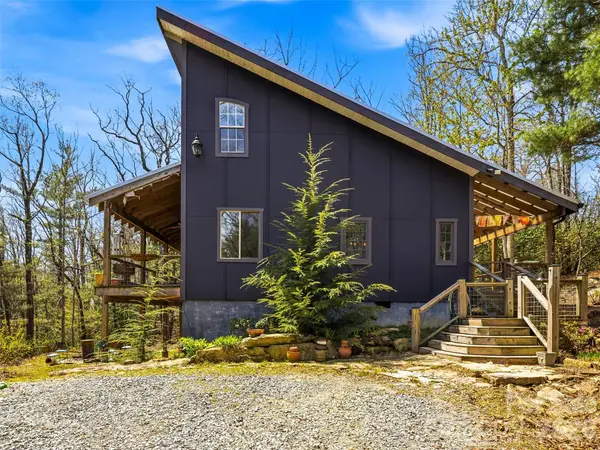 50 Dogwood Circle, Penrose, NC 28766