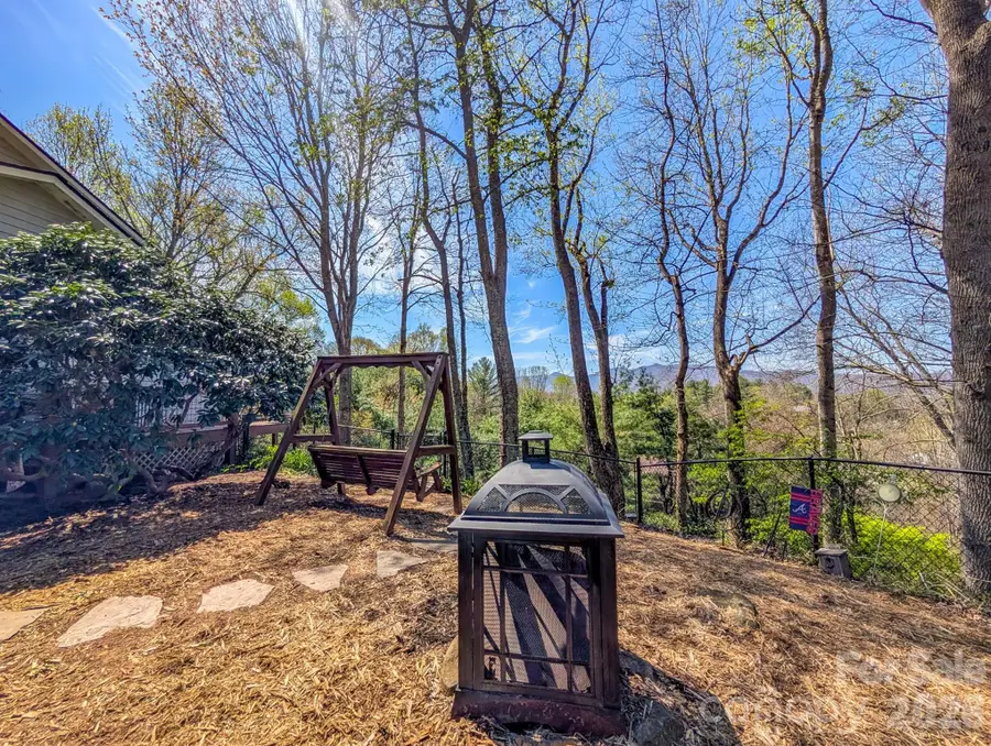 254 Shepard Way, Burnsville, NC 28714 - #2