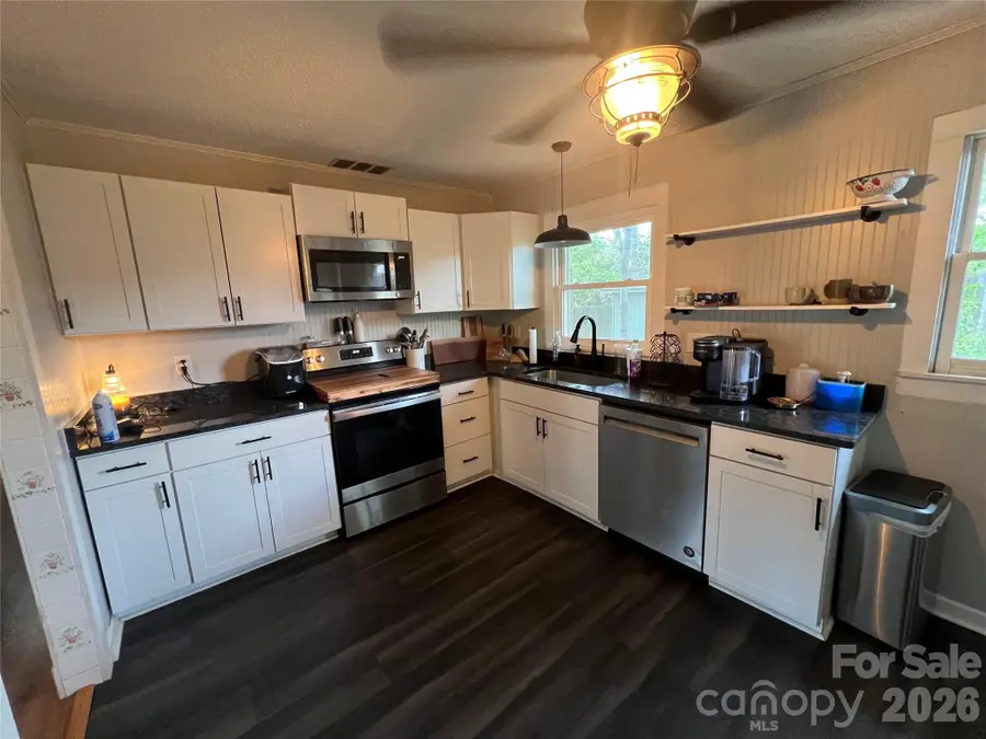 503 N Mauney Avenue, Stanley, NC 28164 - #2