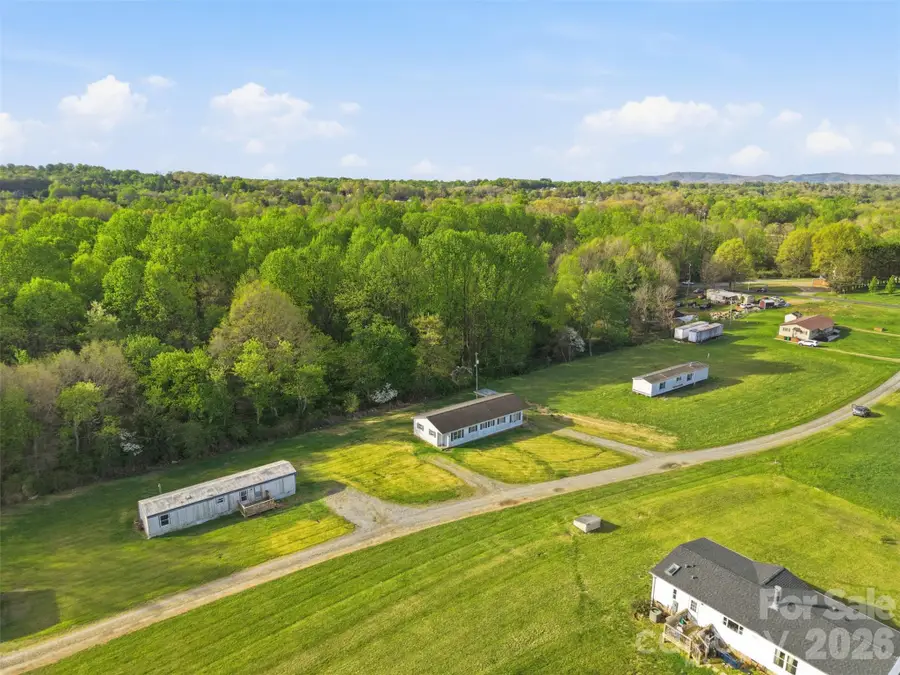 114/116 Harrington Place Drive, Taylorsville, NC 28681 - #2