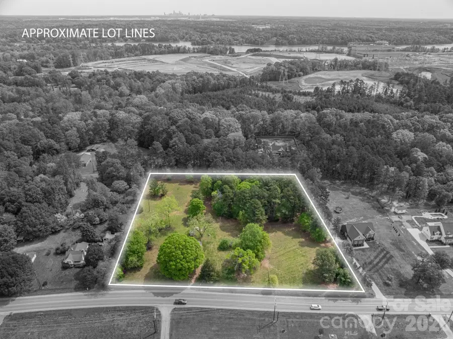 2059 South Point Road, Belmont, NC 28012 - #2