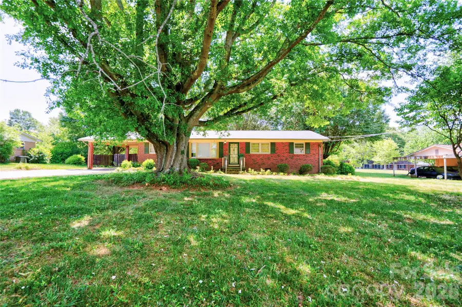 1202 Ridgemont Avenue, Shelby, NC 28150 - #3