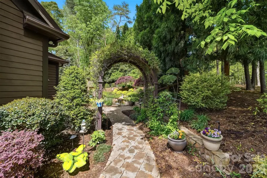 2748 Trent Drive Ne, Conover, NC 28613 - #3