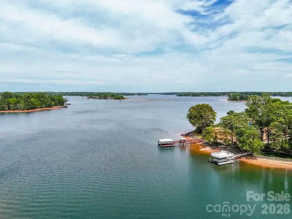 2862 Cherry Lane, Denver, NC 28037
