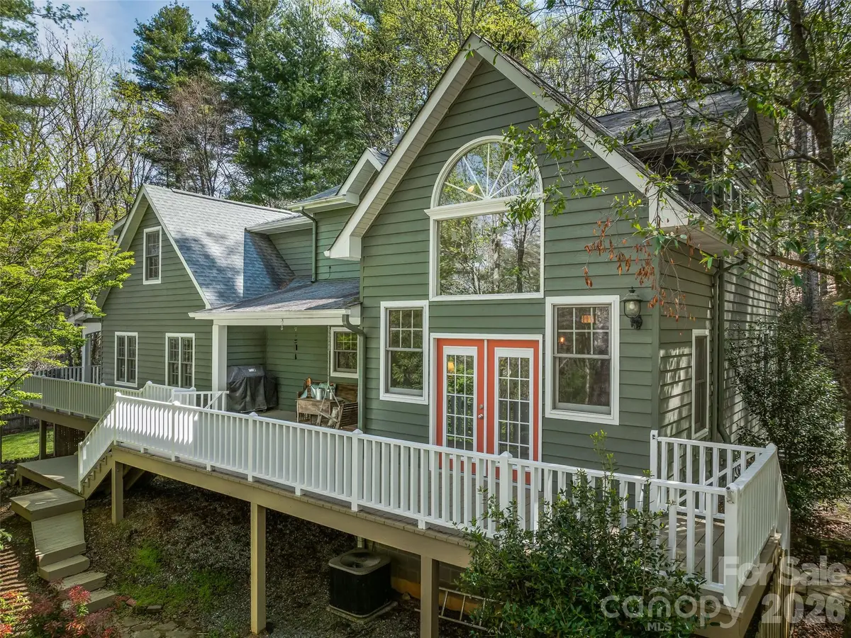 18 Thousand Oaks Boulevard, Fairview, NC 28730 - #1