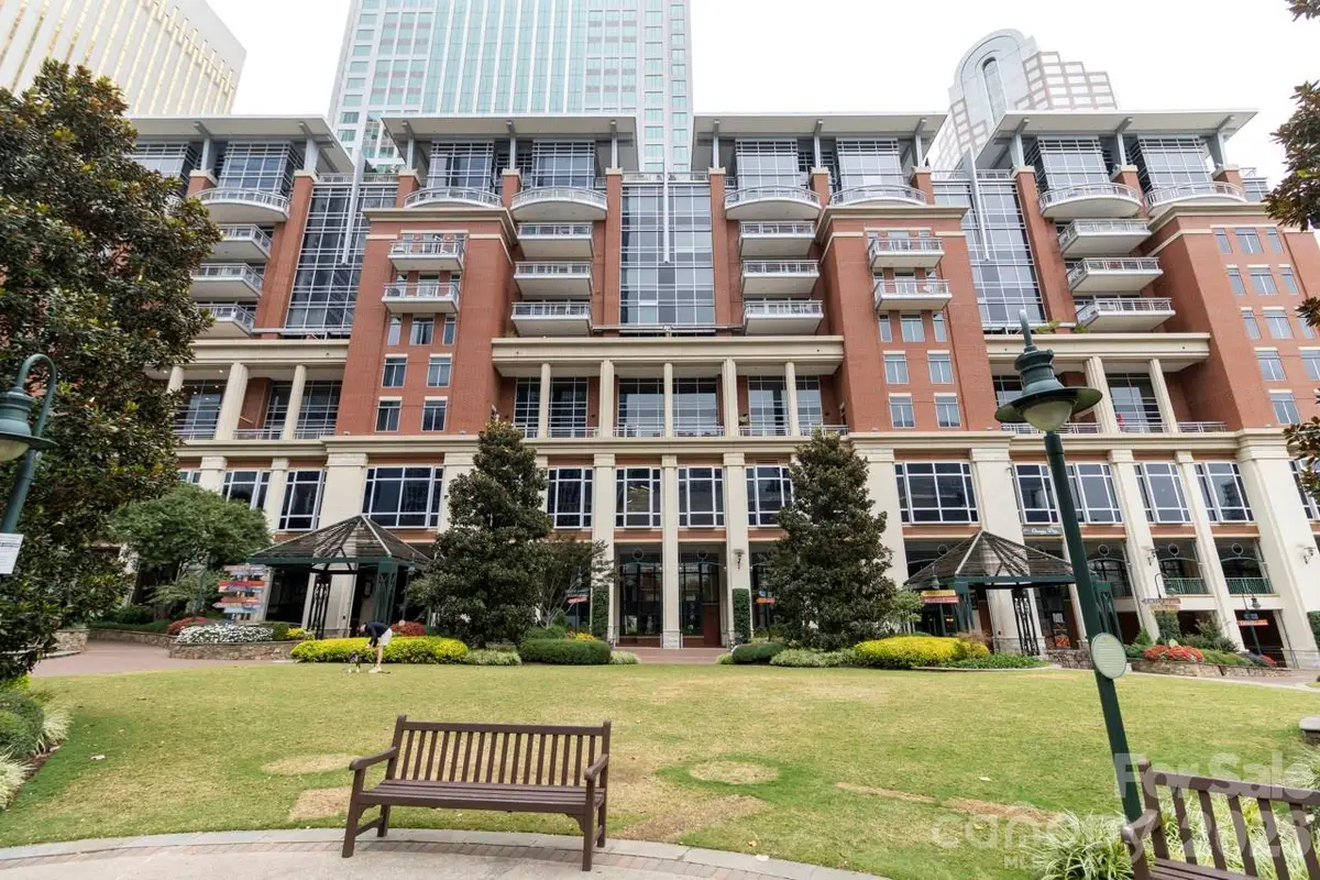 435 S Tryon Street #901, Charlotte, NC 28202 - #1