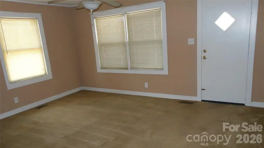 1514 W Walnut Avenue, Gastonia, NC 28052 - #2