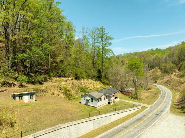 2687 Indian Grave Road, Lenoir, NC 28645