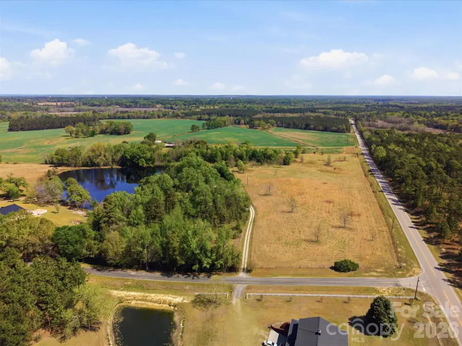 52 Mcmillan Road, Cheraw, SC 29520 - #3