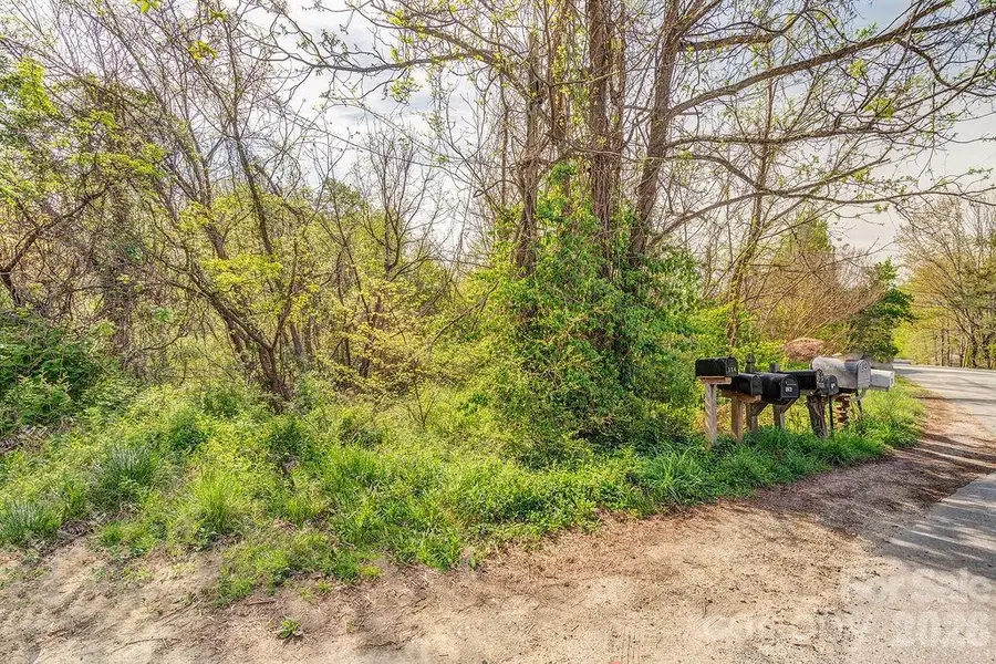 99999 Deavermont Circle, Asheville, NC 28806 - #2