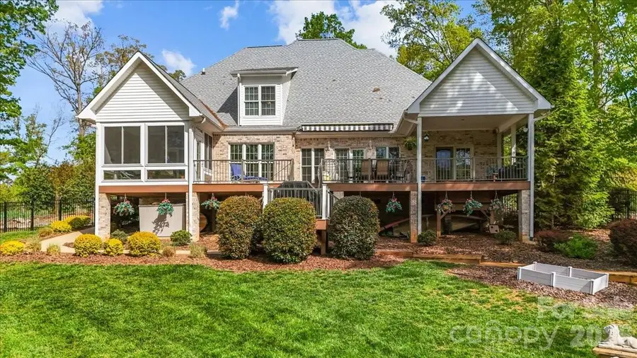 135 Harbor Drive W, Lexington, NC 27292 - #3