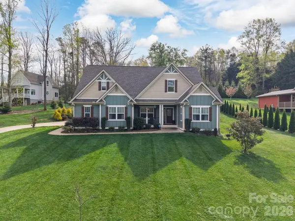 25 W Haven Drive, Arden, NC 28704