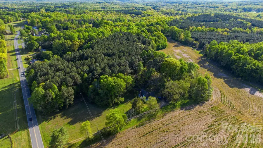 1862 Salem Church Road, Lincolnton, NC 28092 - #2
