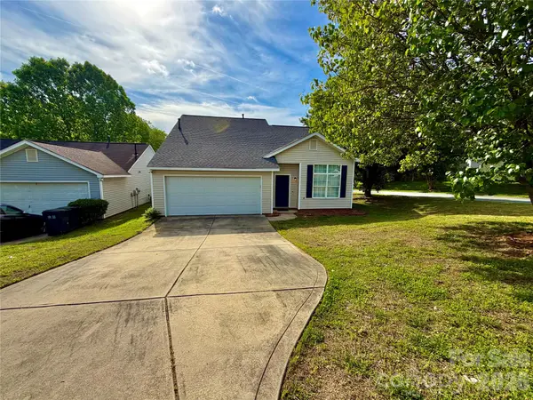 1938 Sunset Village Drive, Charlotte, NC 28216