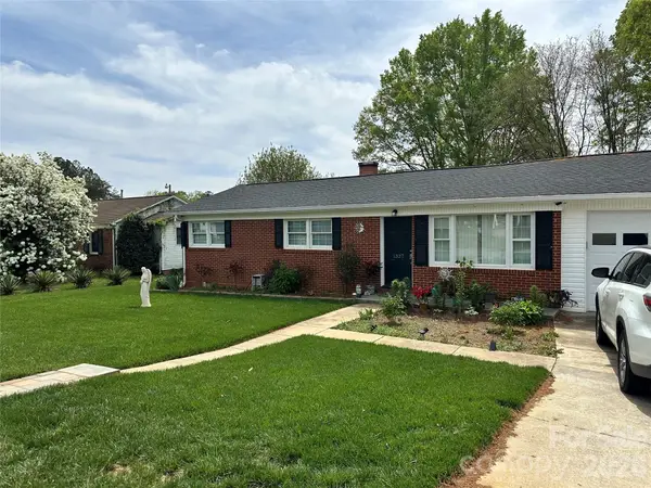 1327 Reid Street, Statesville, NC 28677