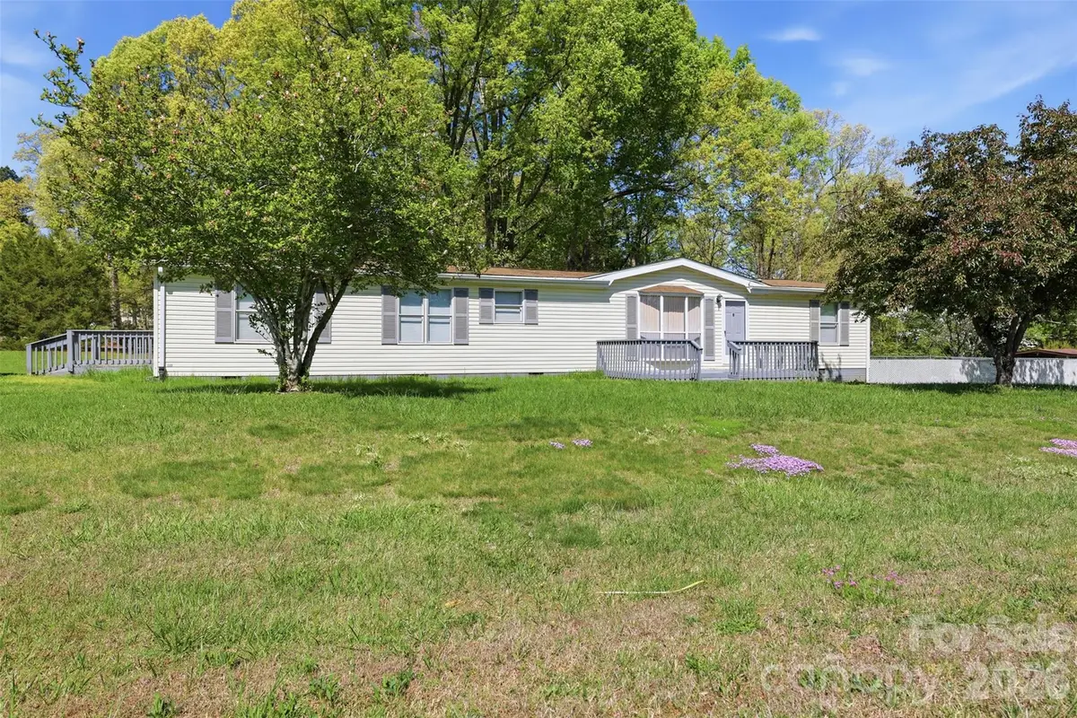 1235 Cheyenne Oaks Drive, Claremont, NC 28610 - #1