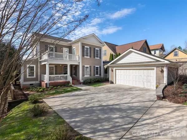 1672 Olmsted Drive, Asheville, NC 28803