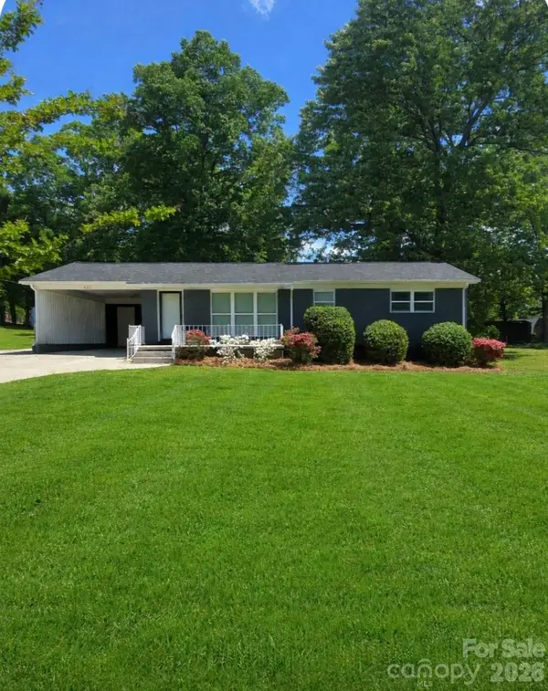 421 Kingfield Drive Sw, Concord, NC 28027