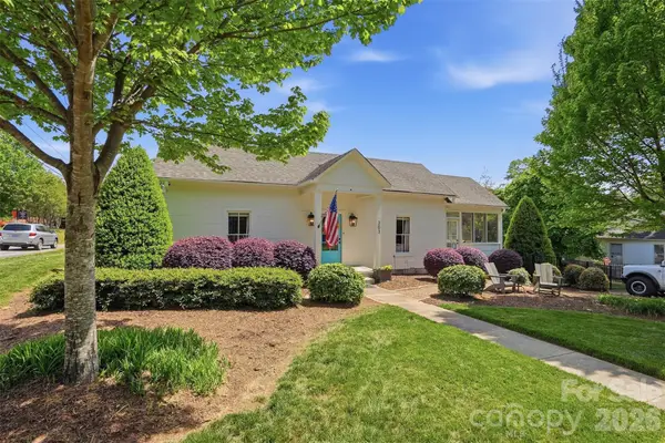 303 South Street, Davidson, NC 28036